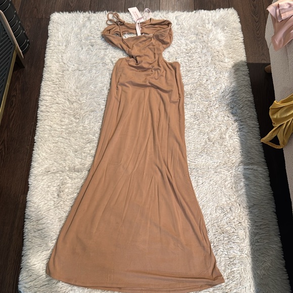 Didn’t fit me right selling to an owner who will actually wear it. - Picture 2 of 2